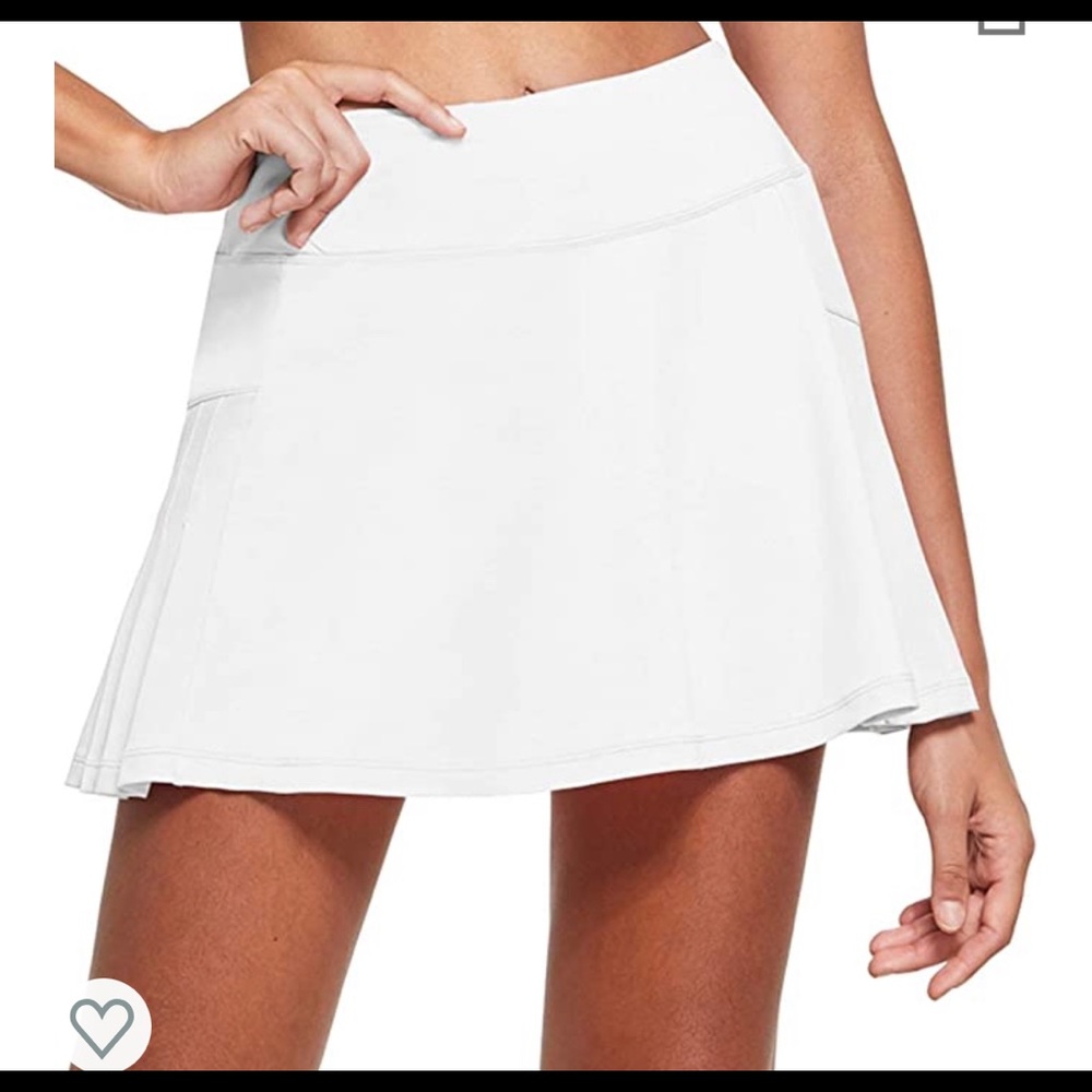 White Tennis Skirt Baleaf Sz M NWT